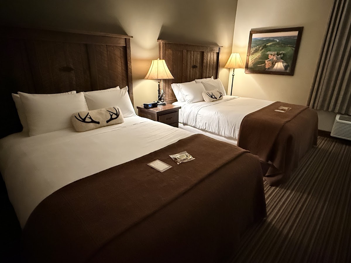 Bass Pro Shops Angler's Lodge photo 2