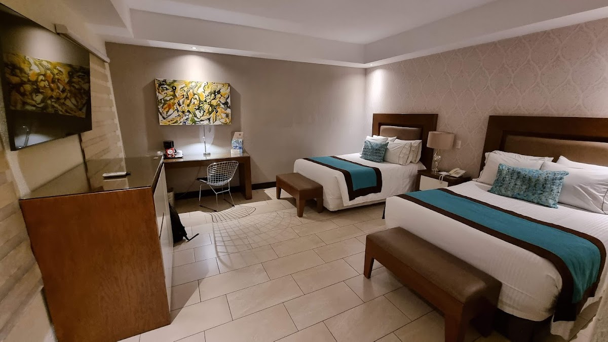 Áurea Hotel & Suites photo 2