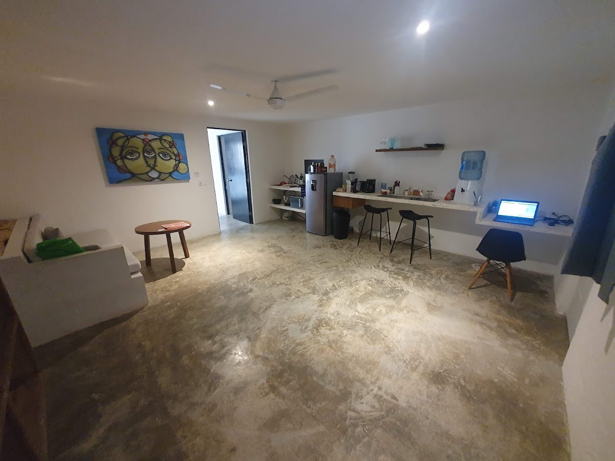 ART STUDIOS Local Accommodation & Art Shop photo 3