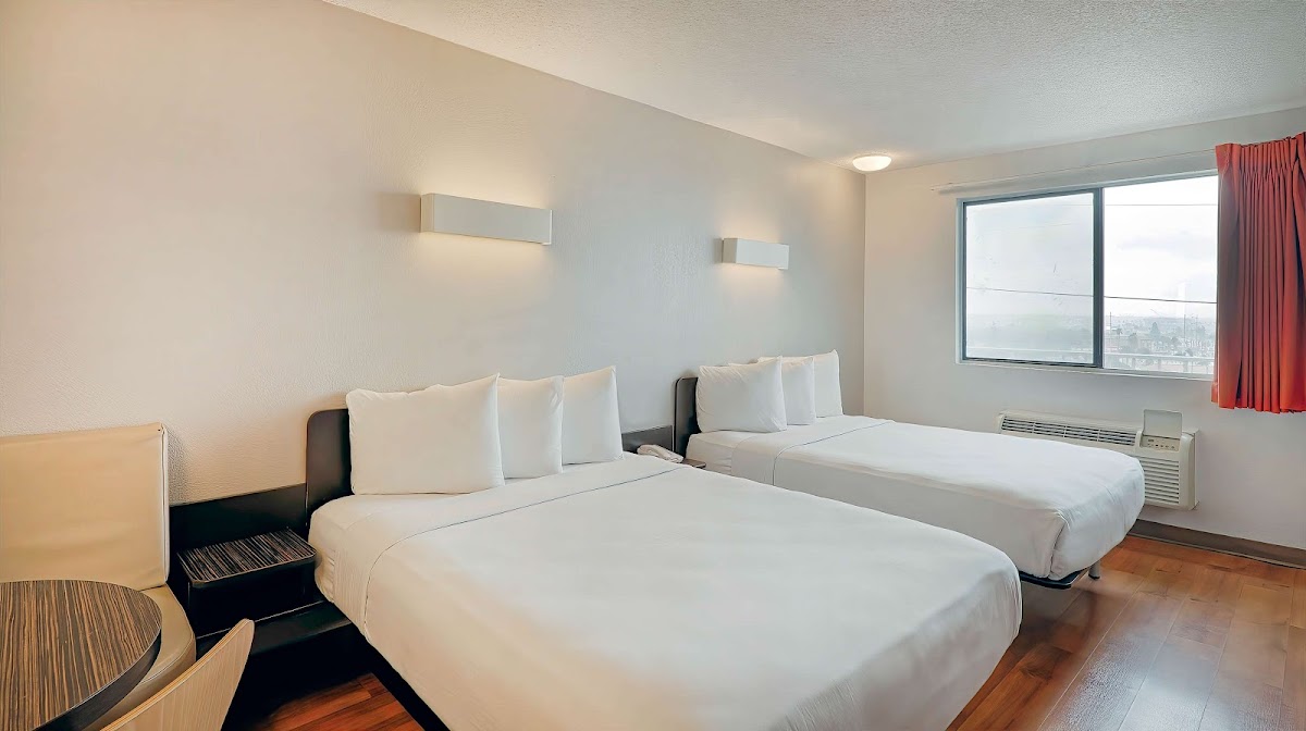 Studio 6 Suites Los Angeles, CA - Los Angeles - LAX photo 3