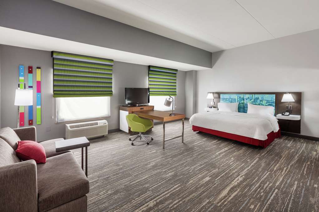 Hampton Inn & Suites Houston-Bush Intercontinental Aprt photo 2