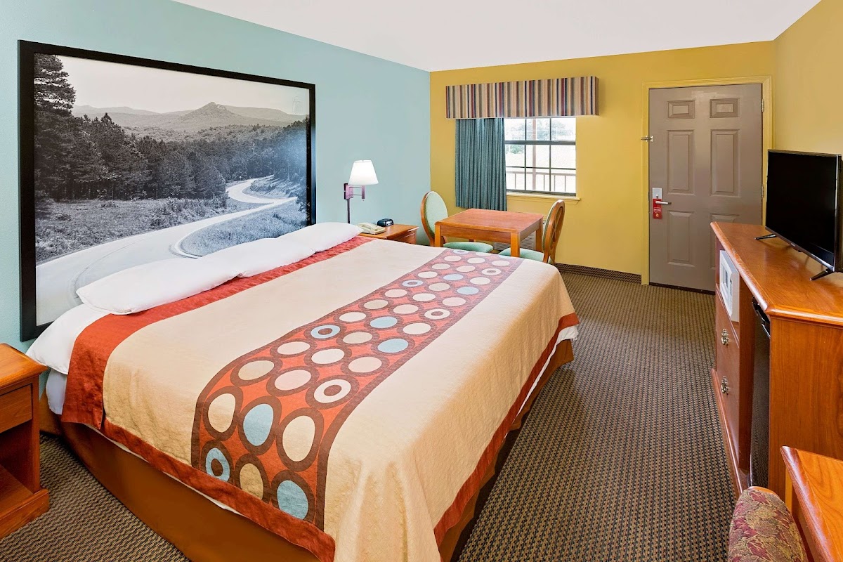 Super 8 by Wyndham Hazen photo 2