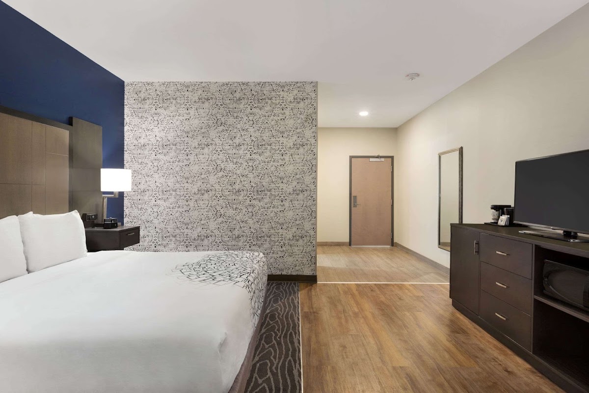 La Quinta Inn & Suites by Wyndham Rock Hill photo 2