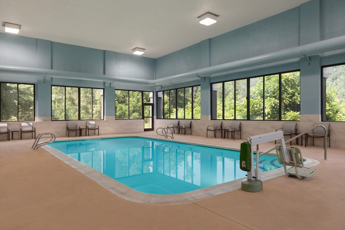 Holiday Inn Express Corning - Painted Post by IHG photo 3
