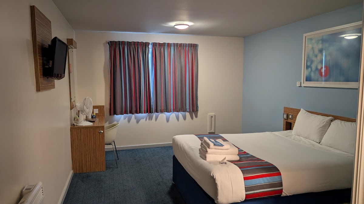Travelodge Farnborough Central photo 2