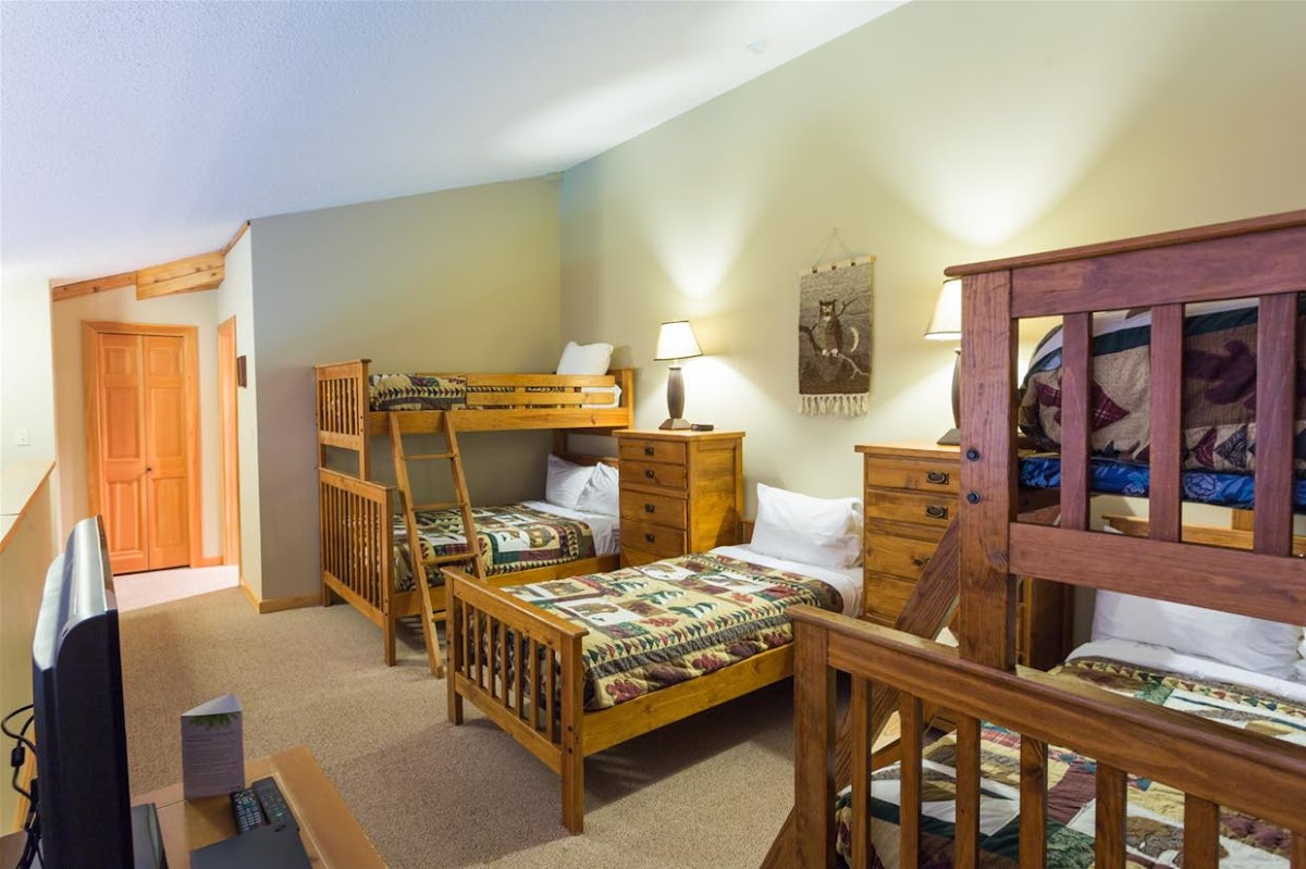 Griz Inn RMC Rentals photo 2