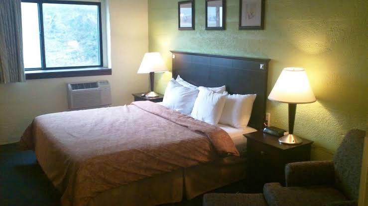 Knights Inn Davenport photo 2