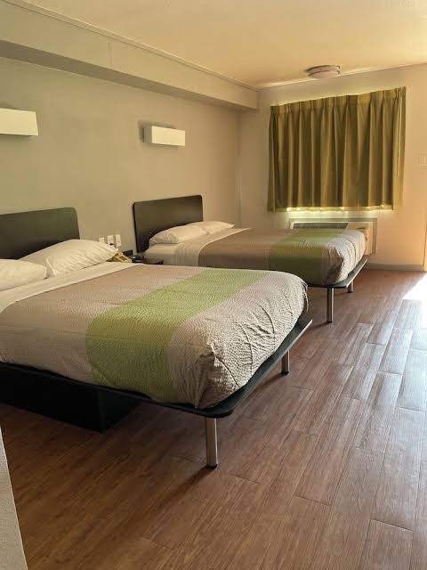 Contessa Inn photo 2
