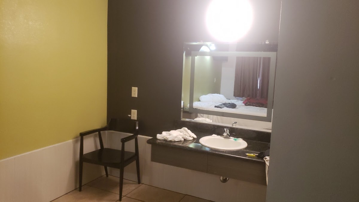 Imperial 17th Motel