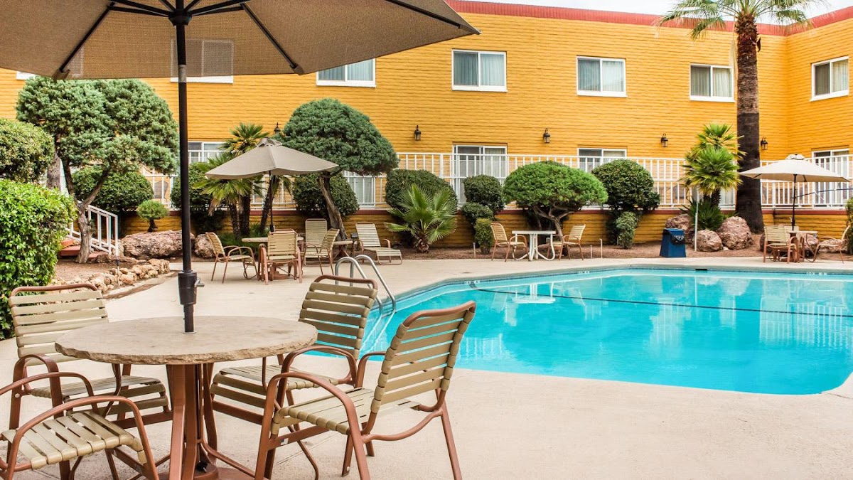 Hotel Americana photo 3