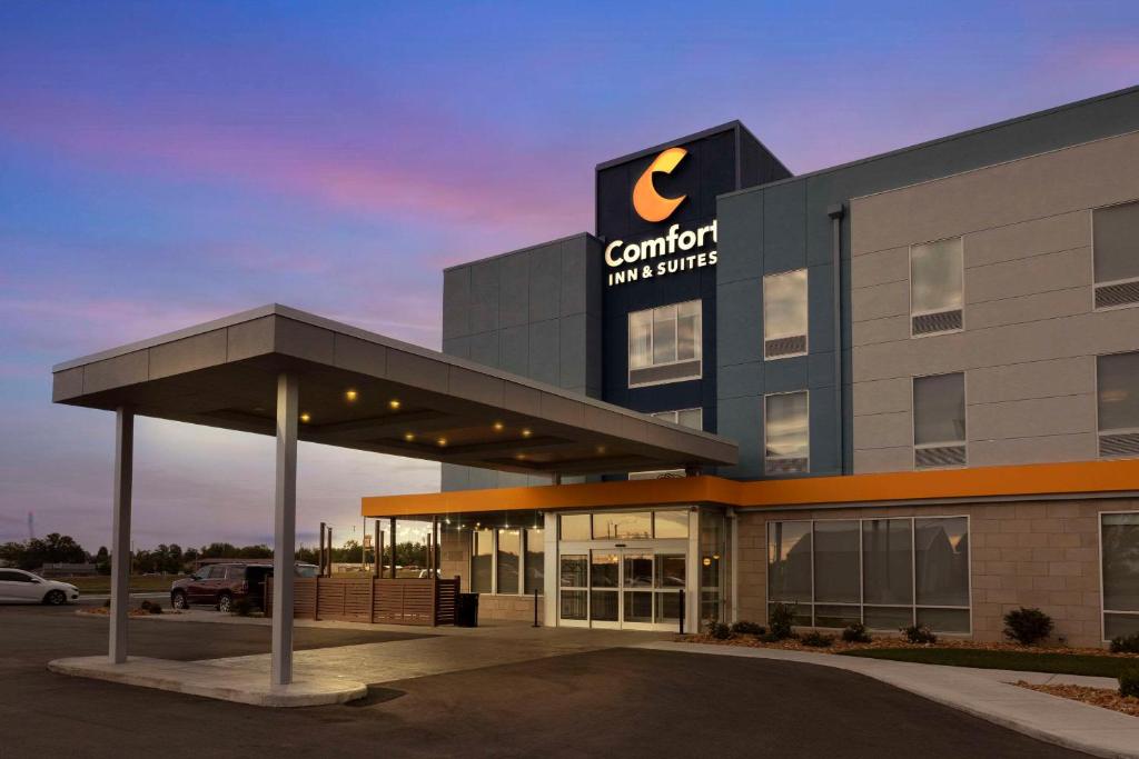 Comfort Inn & Suites Mountain Grove US-60