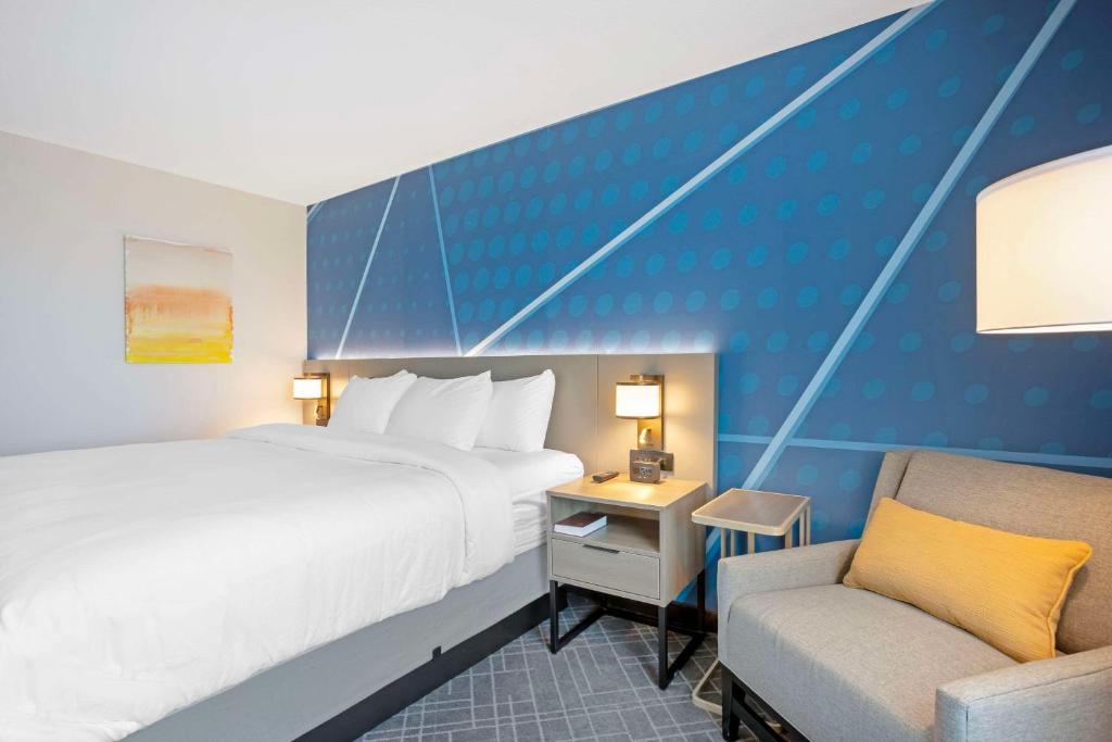 Comfort Inn & Suites Mountain Grove US-60 photo 2