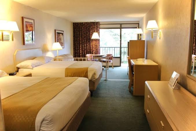 Impala Island Inn at Shorebreak Resorts photo 3