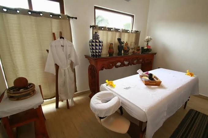 HOTEL CONCIERGE FLOR Y CANTO photo 2