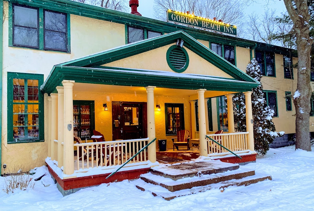Gordon Beach Inn