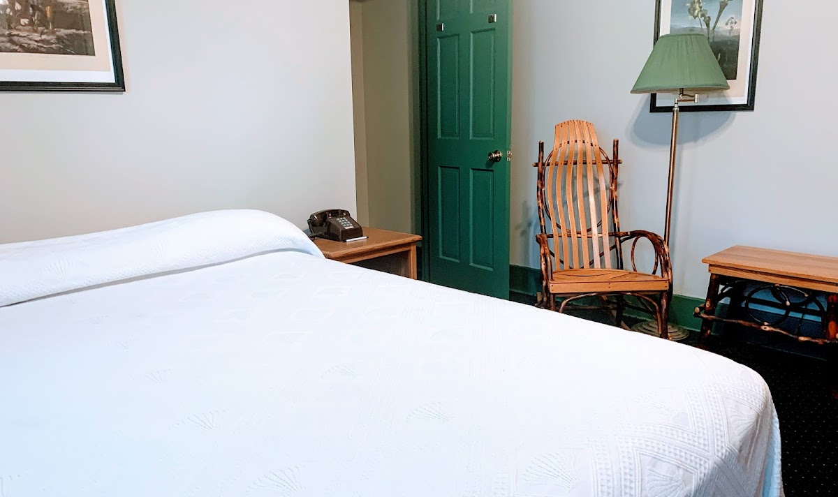 Gordon Beach Inn photo 3