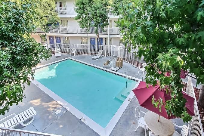 Motel 6 Sunnyvale, CA - North photo 3