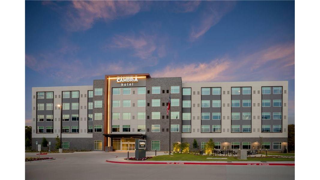 Cambria Hotel Fort Worth - Medical Center