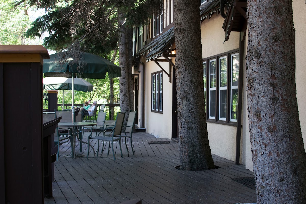 Crandell Mountain Lodge photo 2