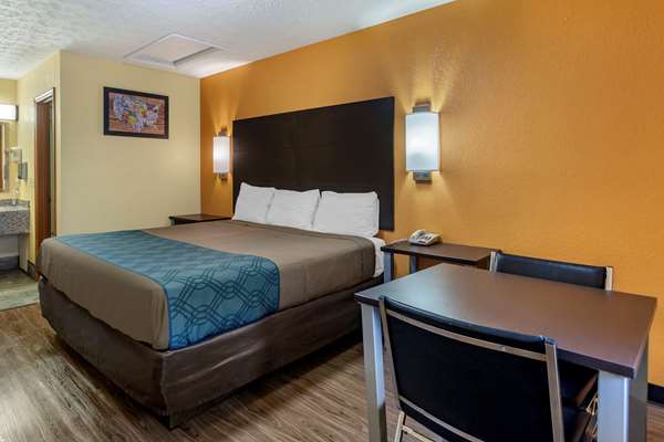 Econo Lodge Nashville North photo 2