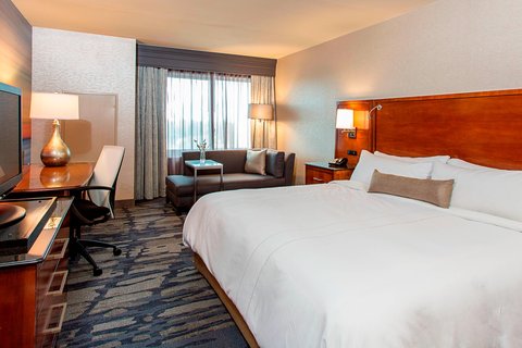 Rochester Airport Marriott photo 2