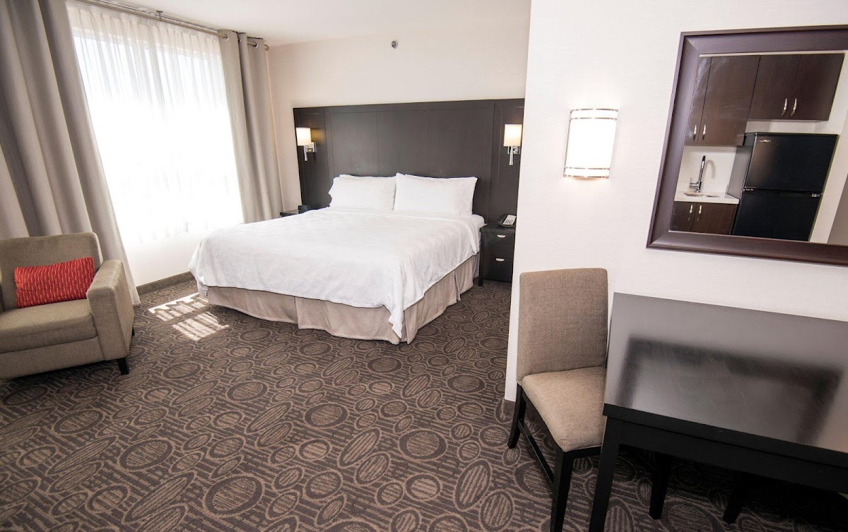 Holiday Inn & Suites Red Deer South by IHG photo 2