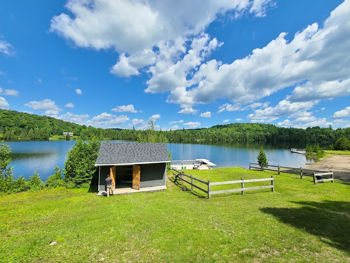Hotel Far Hills - Le Cedar Lodge