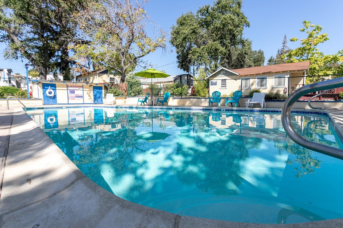 Skylark Shores Resort in Lakeport photo 3