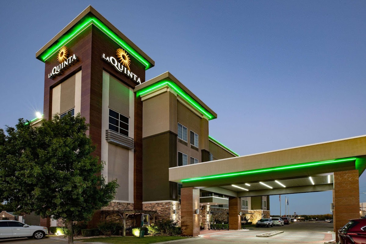 La Quinta Inn & Suites by Wyndham - Tulsa - Catoosa Route 66