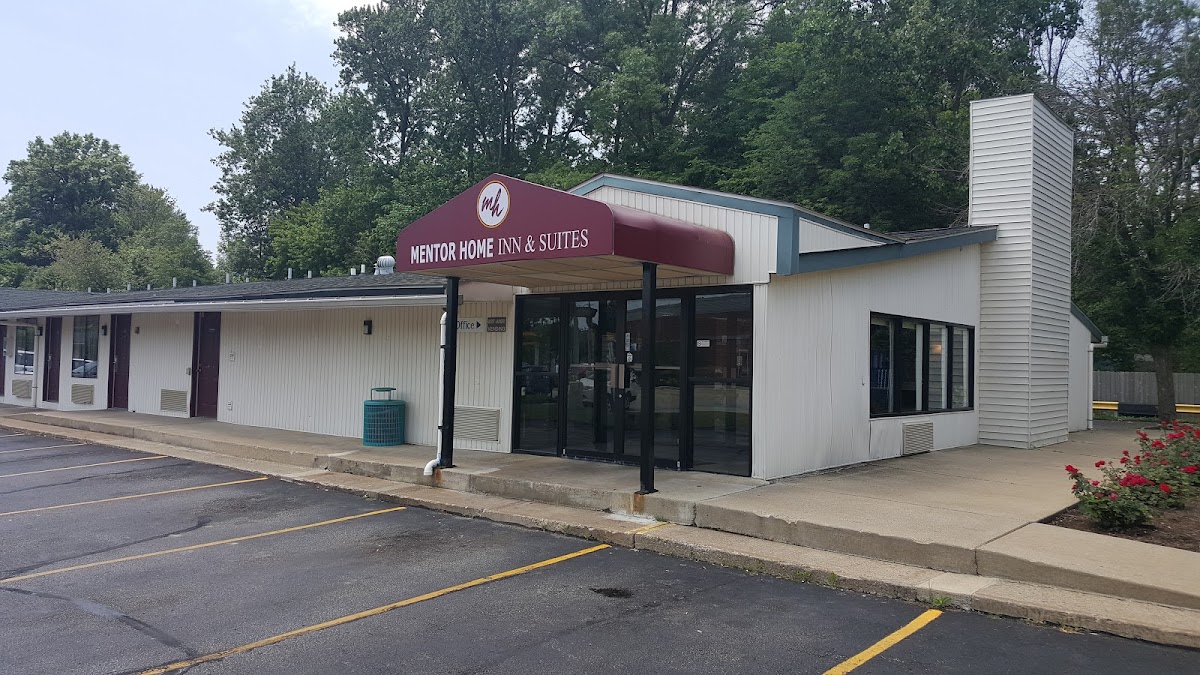 Mentor Home Inn & Suites