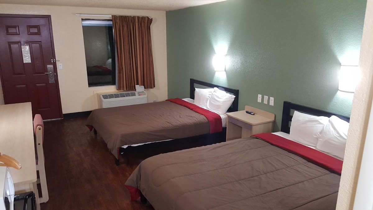 Mentor Home Inn & Suites photo 2