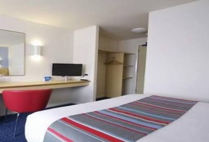 Travelodge Manchester Salford Quays photo 3