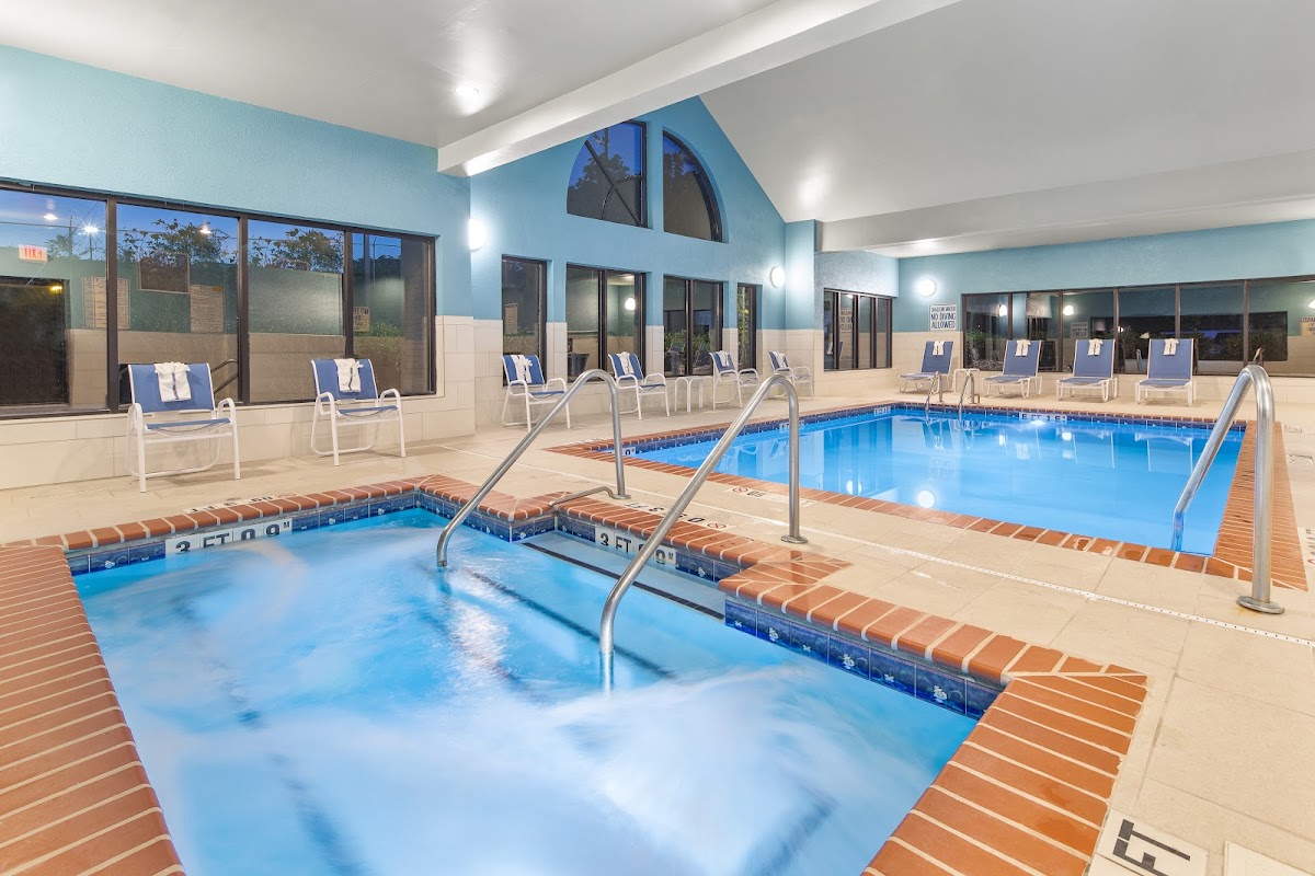 Holiday Inn Express & Suites Greenville-Spartanburg(Duncan) by IHG photo 3