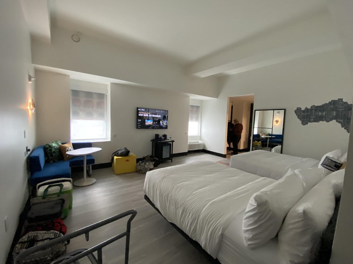 Aloft Memphis Downtown photo 2