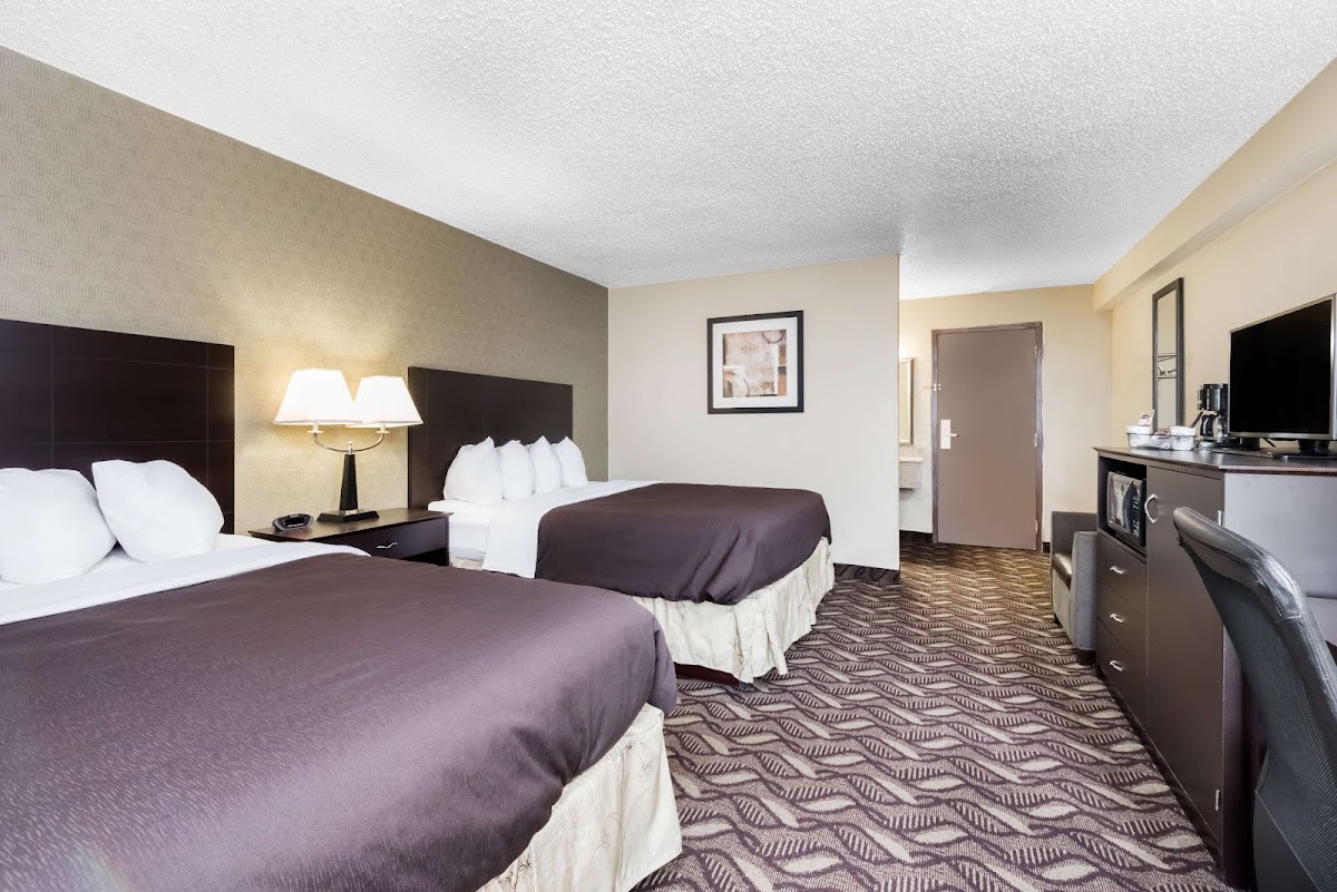 Days Inn by Wyndham Bismarck photo 2
