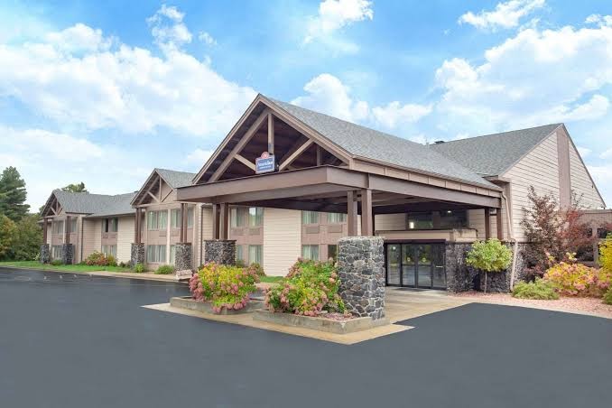 AmericInn Lodge & Suites Black River Falls