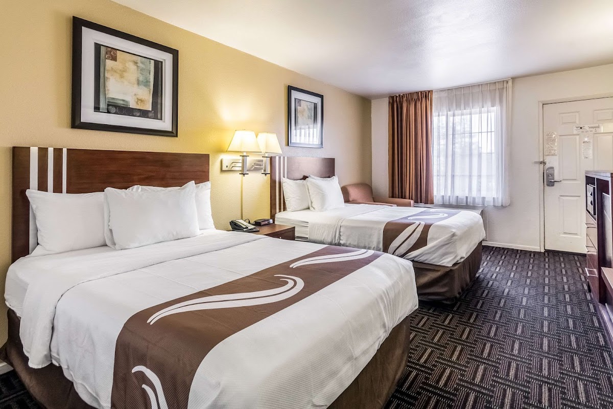 Quality Inn Fresno Near University photo 2
