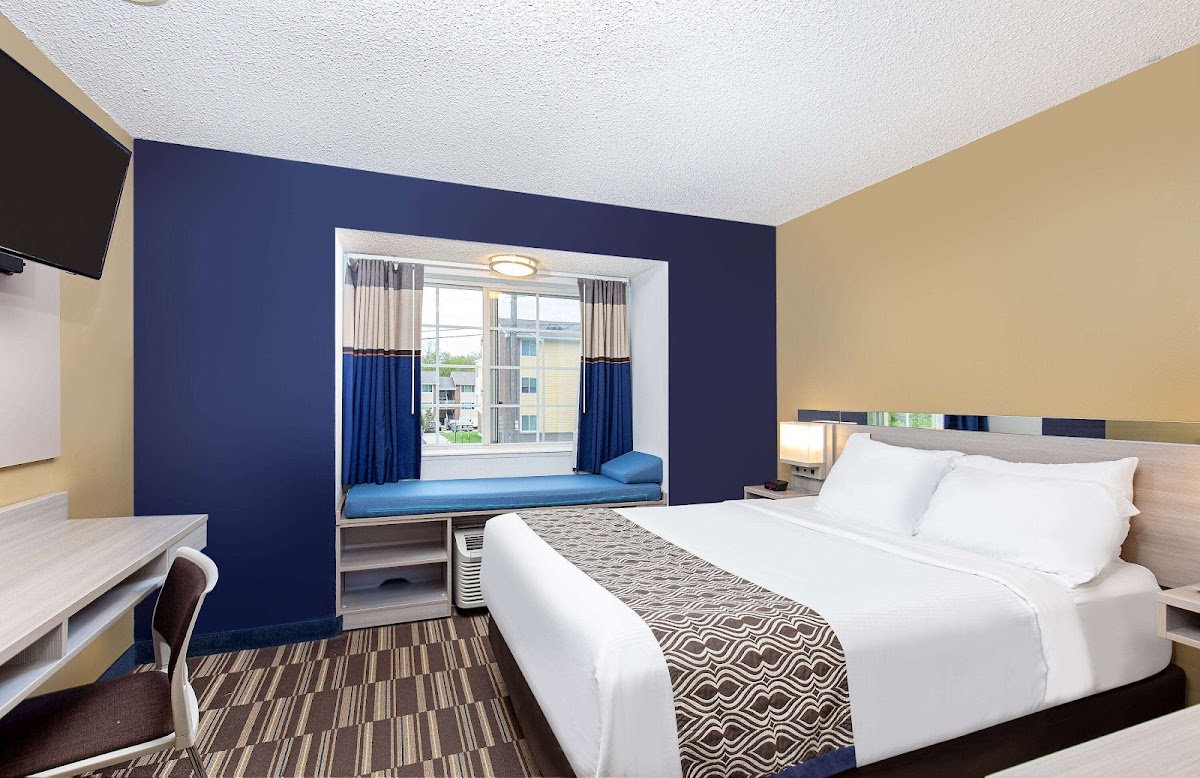 Microtel Inn & Suites by Wyndham Dry Ridge photo 2