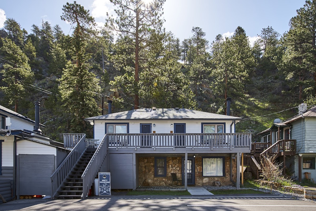 Misty Mountain Lodge