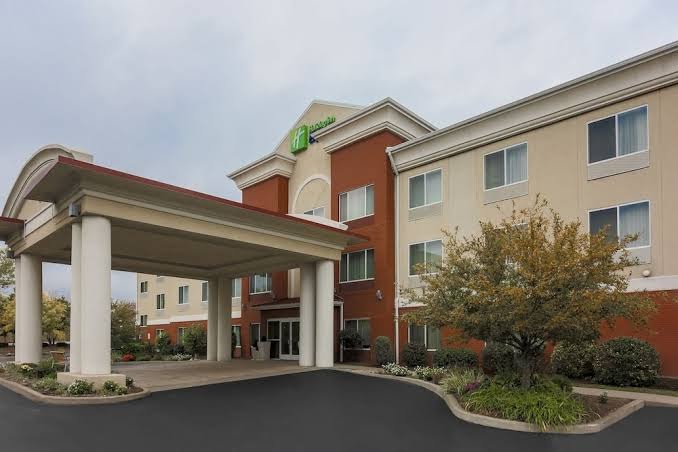 Holiday Inn Express Rochester NE - Irondequoit by IHG