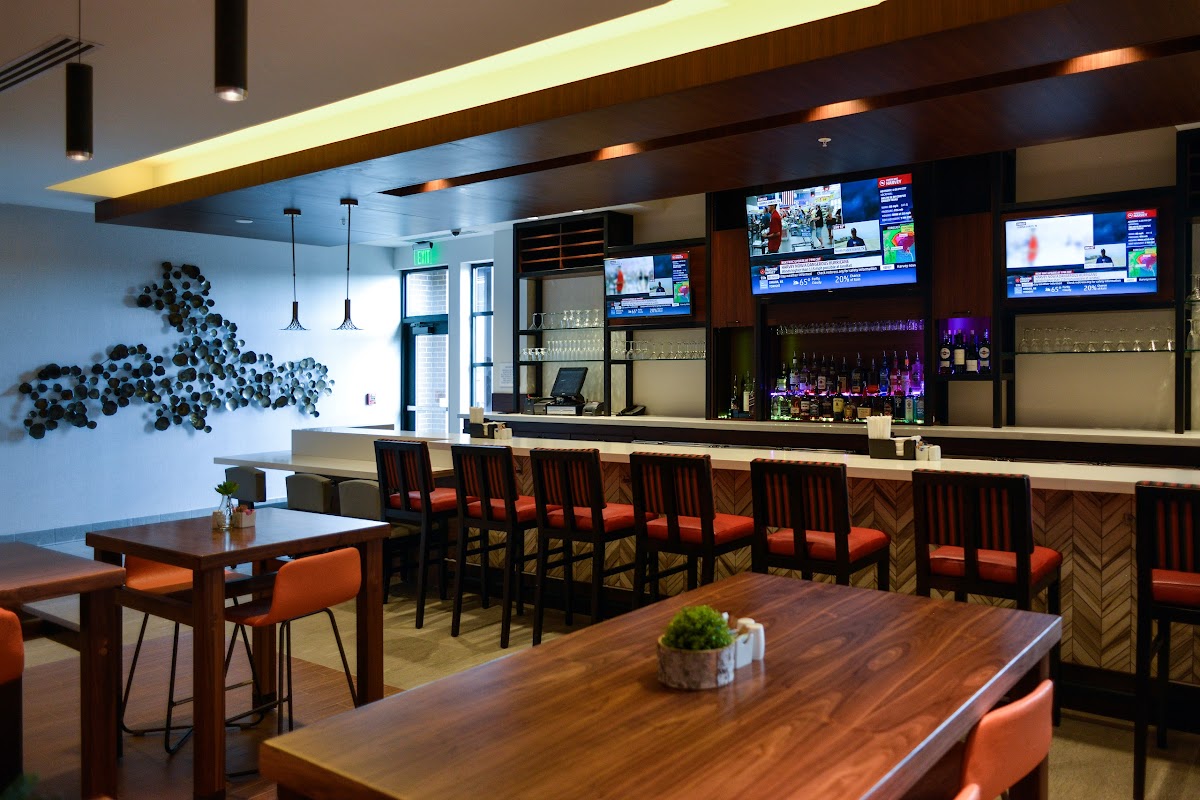 Hilton Garden Inn Louisville Mall of St. Matthews photo 2