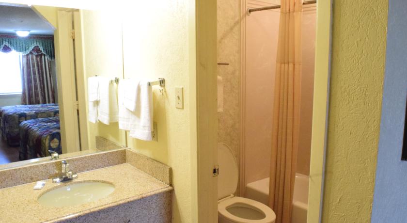 Deluxe Inn Odessa photo 3