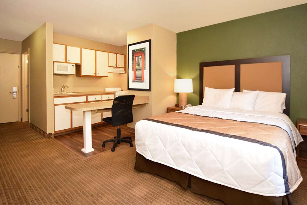Extended Stay America Select Suites- Des Moines - West Des Moines photo 2