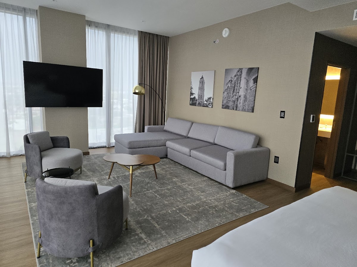 AC Hotel Saltillo photo 2