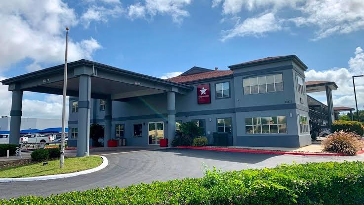 Quality Inn & Suites I-10 near Fiesta Texas