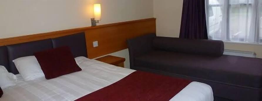 De Trafford Arms Hotel photo 3