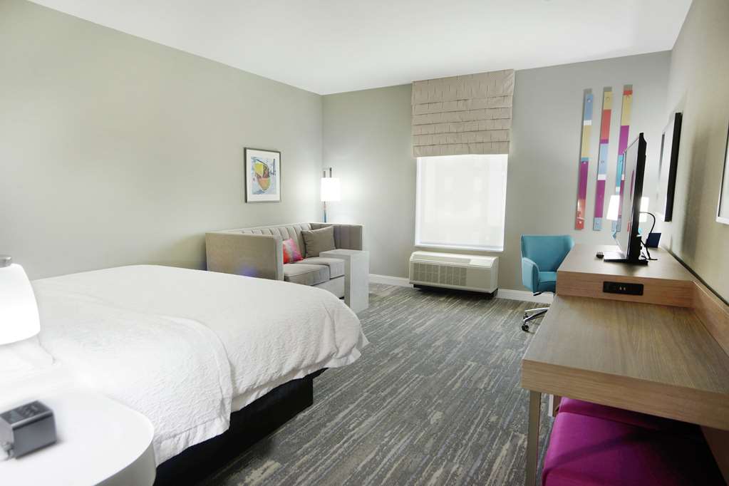 Hampton Inn & Suites Oklahoma City/Quail Springs photo 2