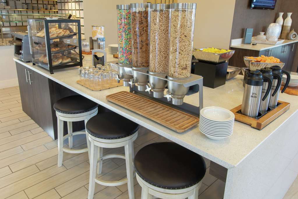 Hilton Garden Inn Great Falls photo 3