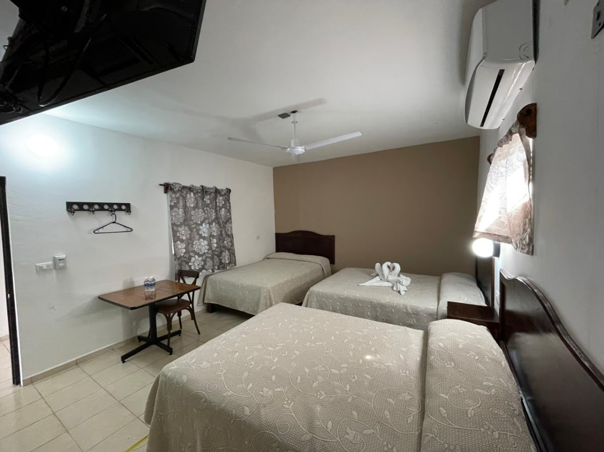 HOTEL MORENO photo 3