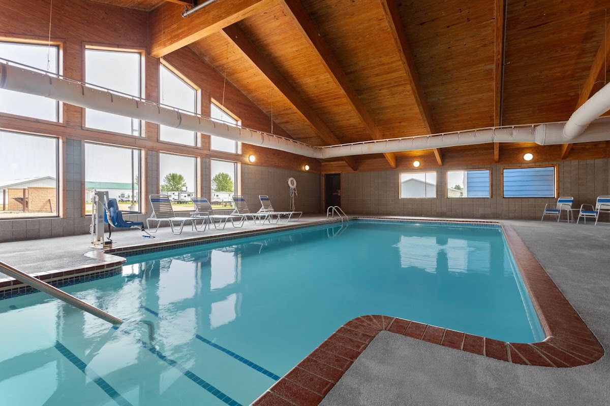 AmericInn by Wyndham Roseau photo 3